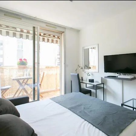 Proche Montparnasse Paris