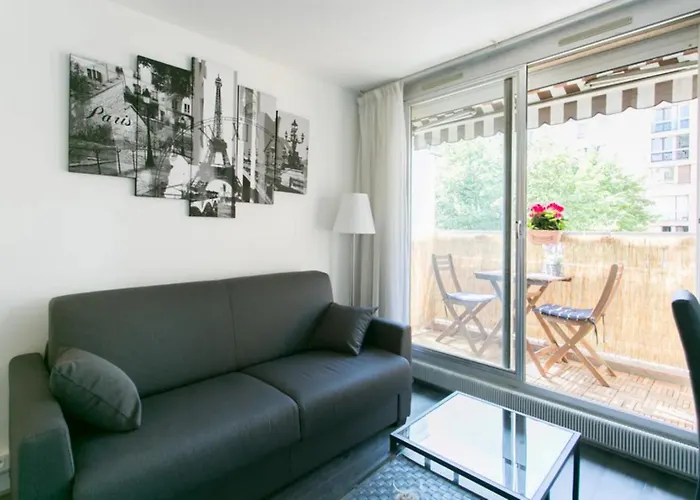 Proche Montparnasse * Paris